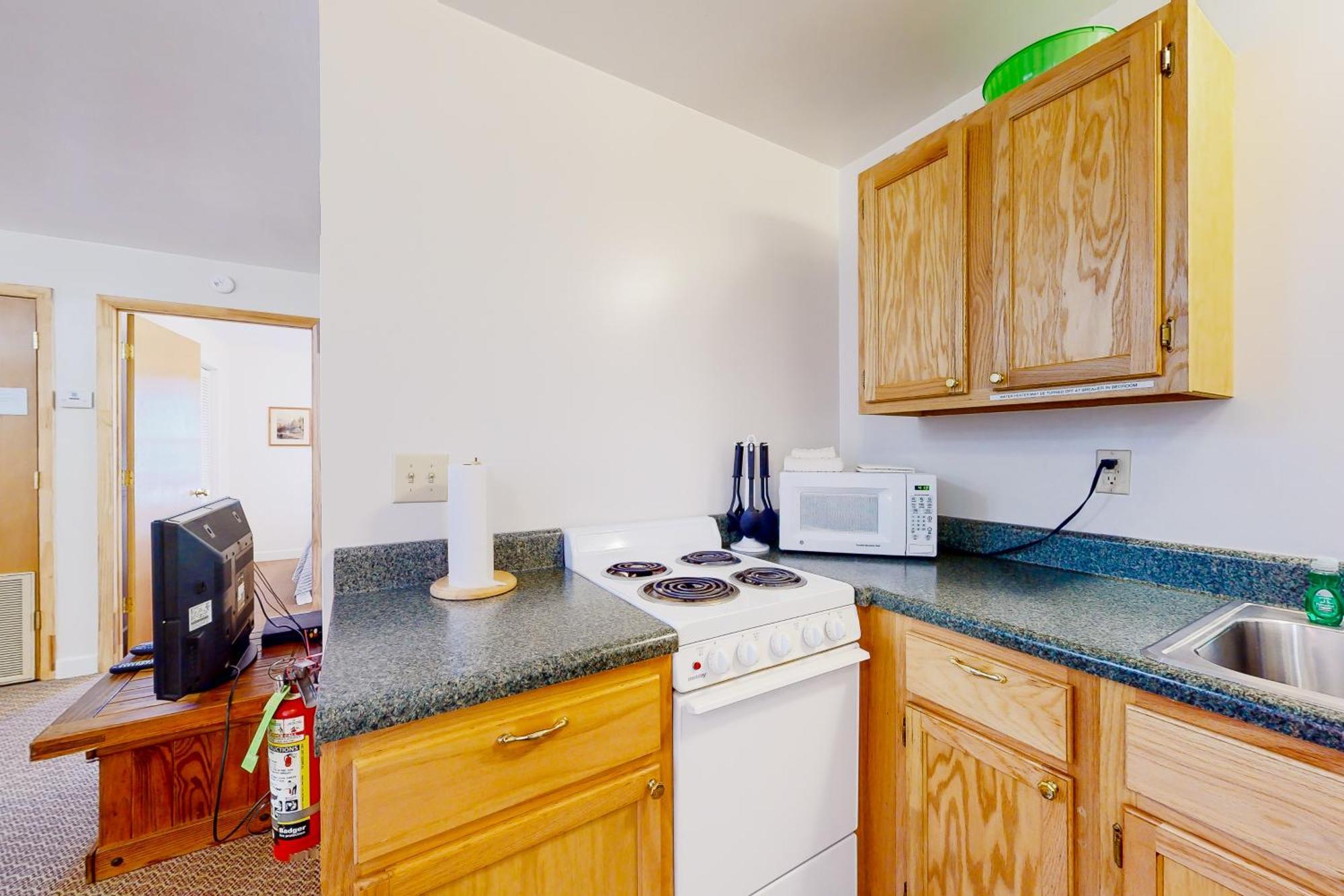 Campground Apts Lake Junaluska Room photo