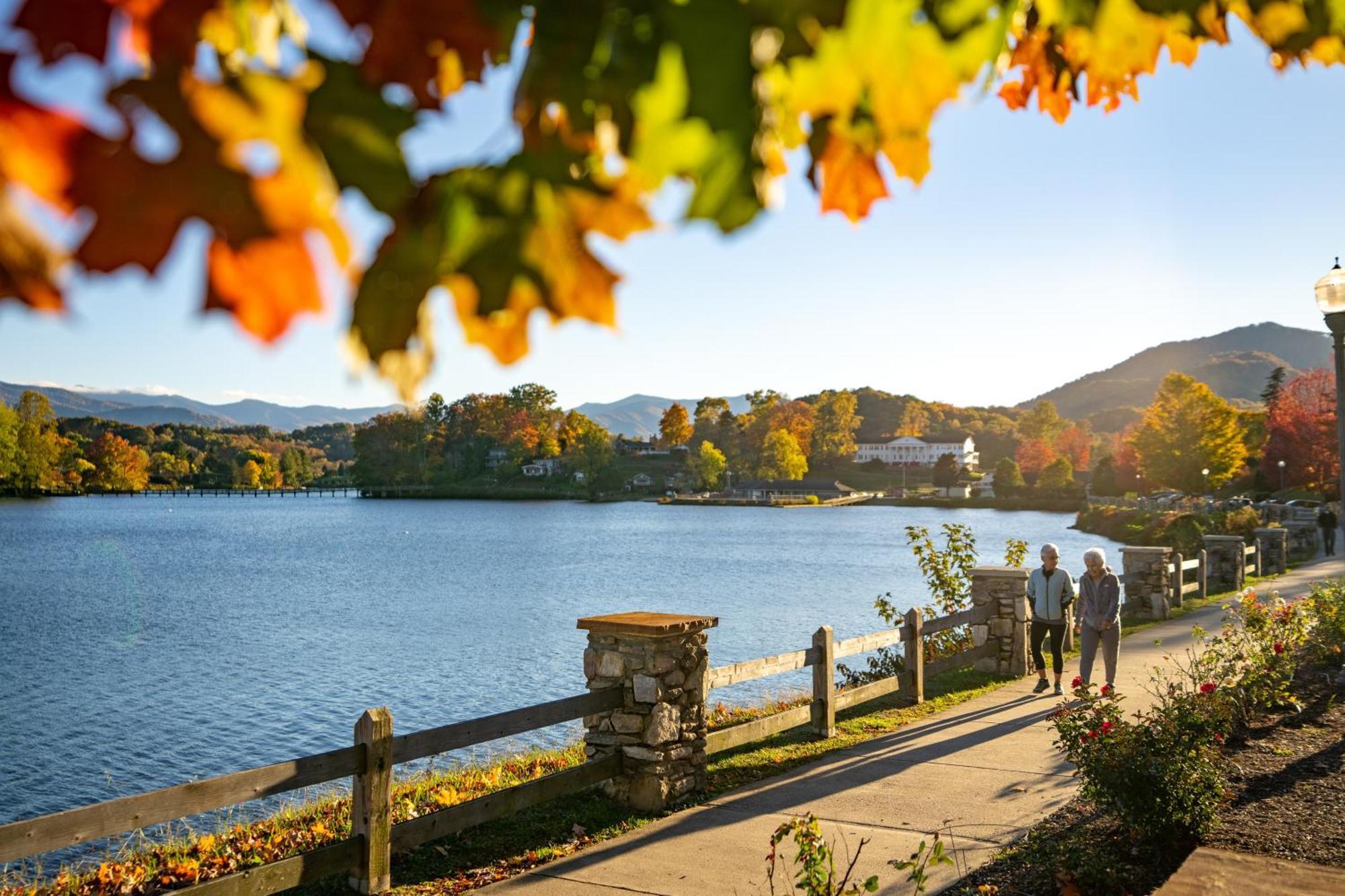 Campground Apts Lake Junaluska Room photo