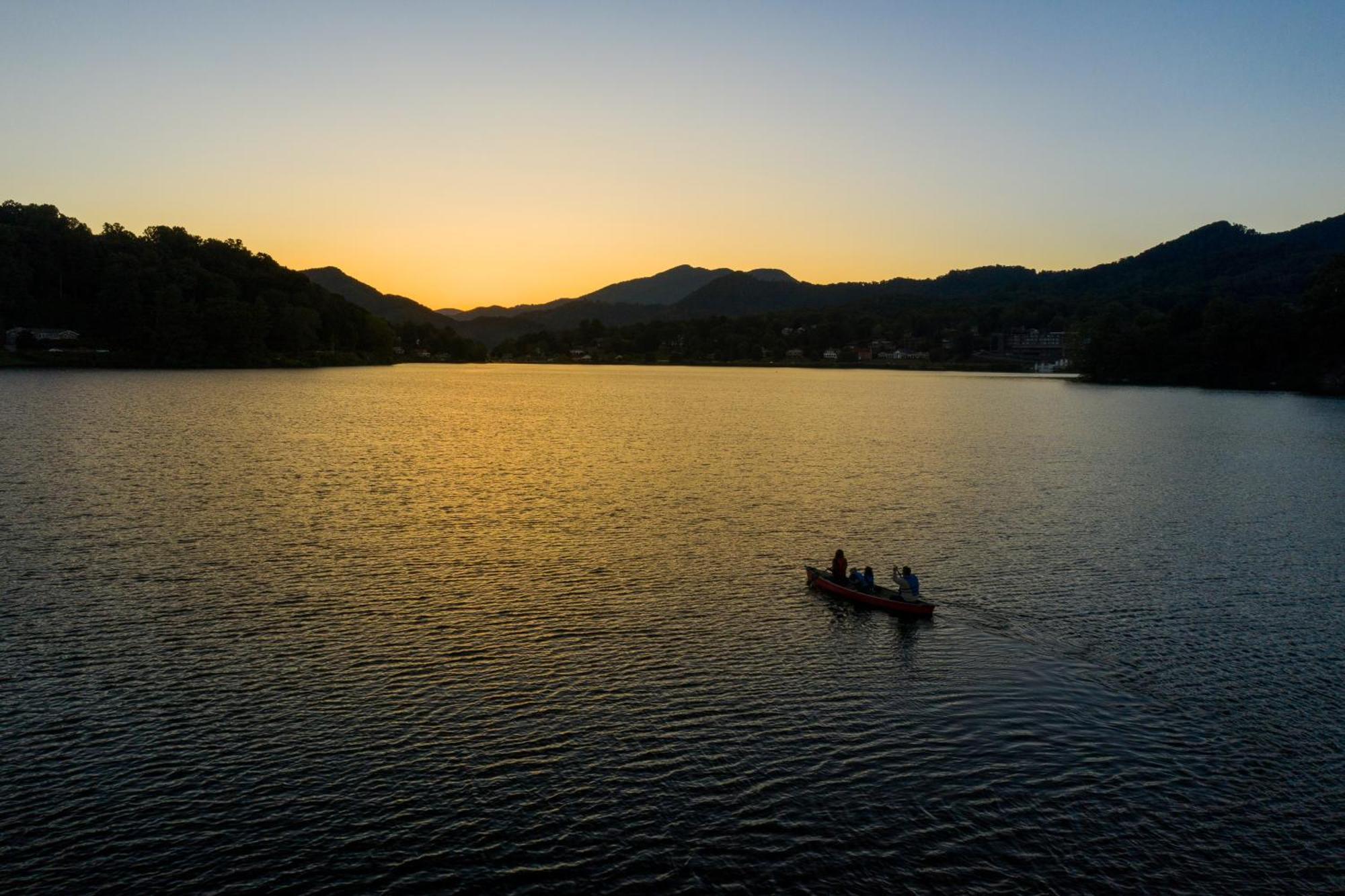 Campground Apts Lake Junaluska Room photo