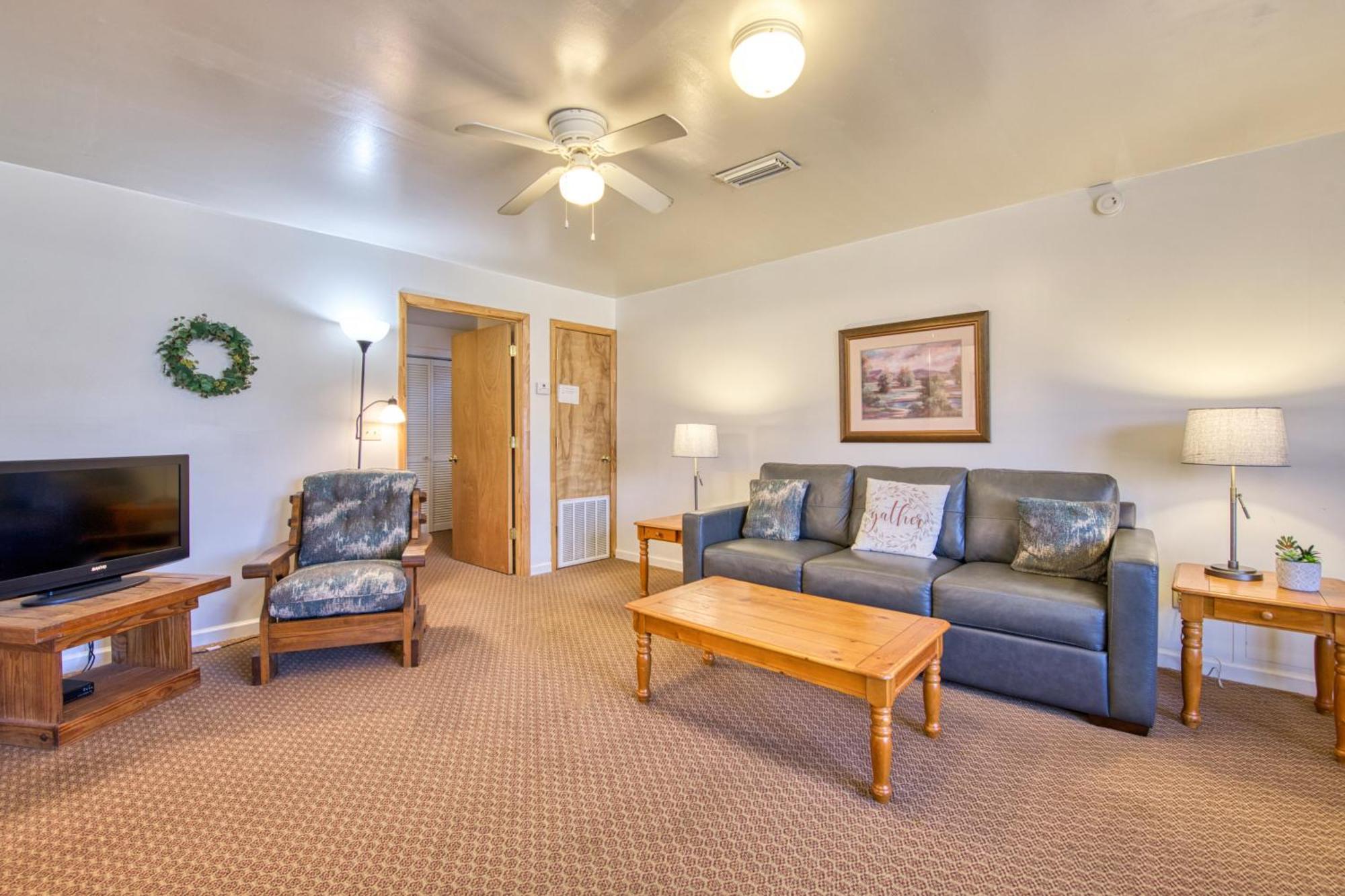 Campground Apts Lake Junaluska Room photo