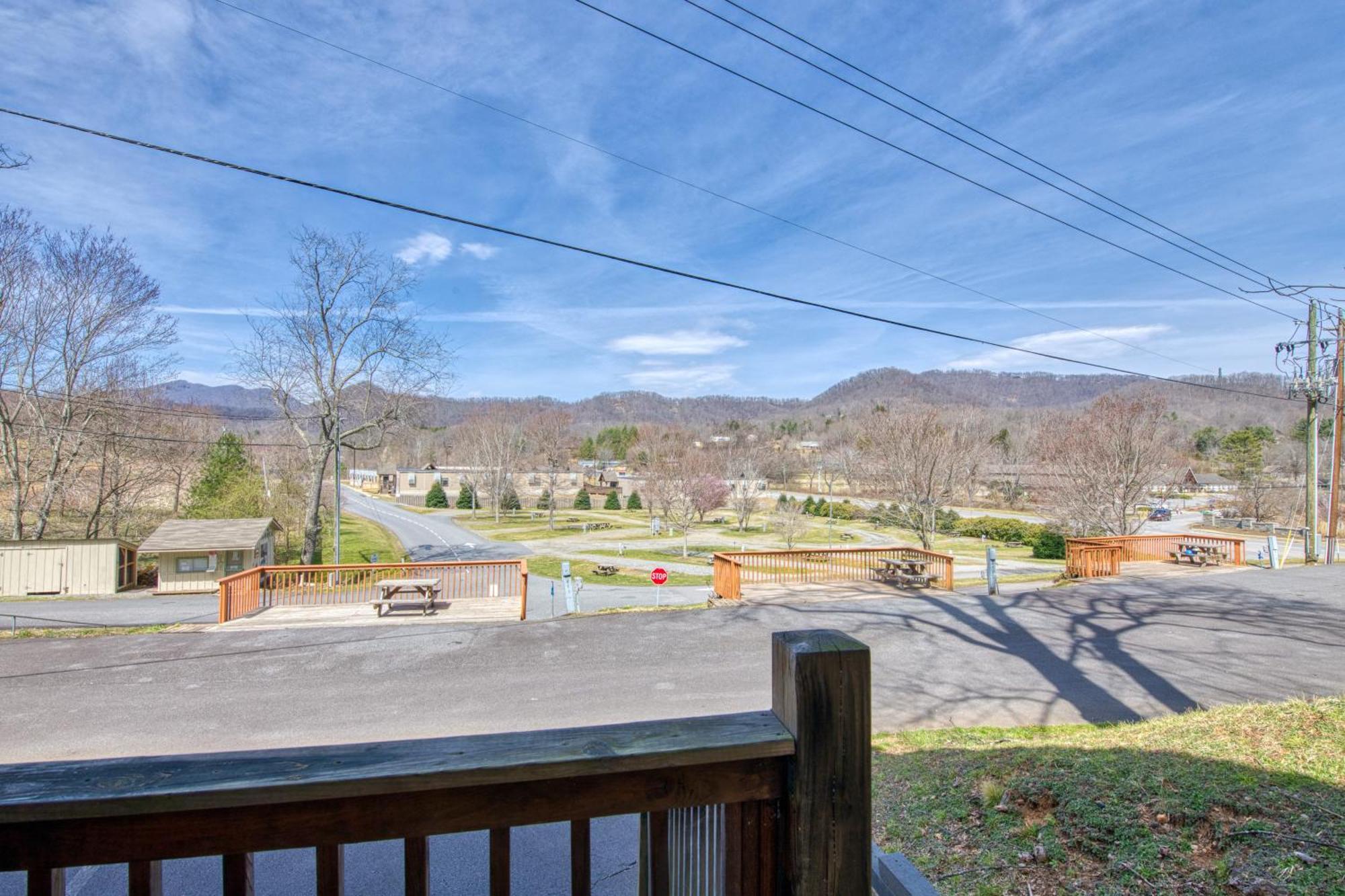 Campground Apts Lake Junaluska Room photo